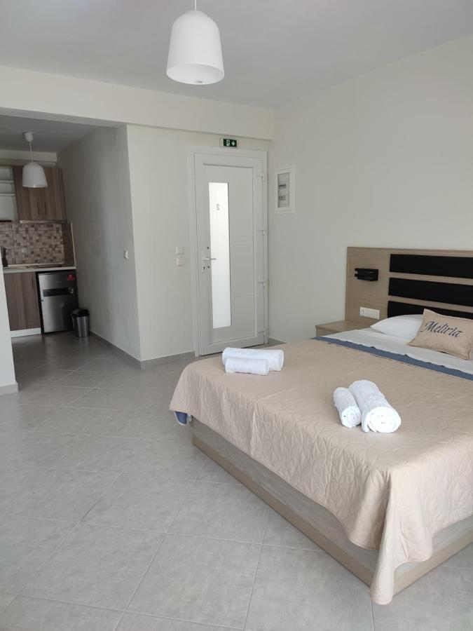 Meliria Apartments Скала-Рахониу Екстериор снимка
